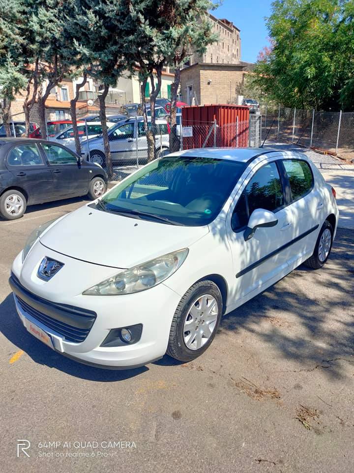Peugeot 207 1.4 Vti