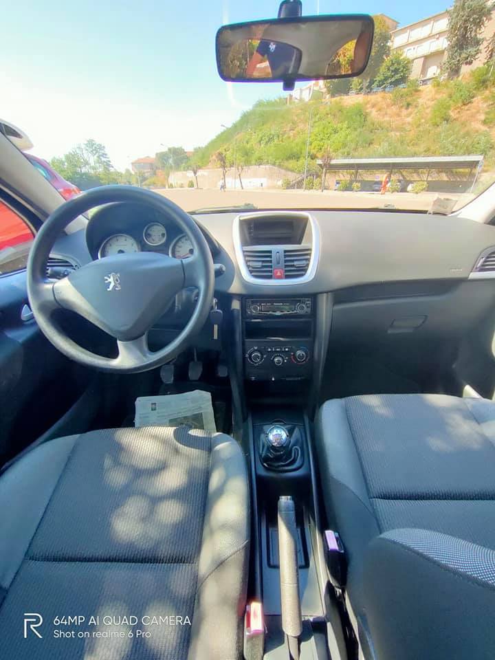 Peugeot 207 1.4 Vti