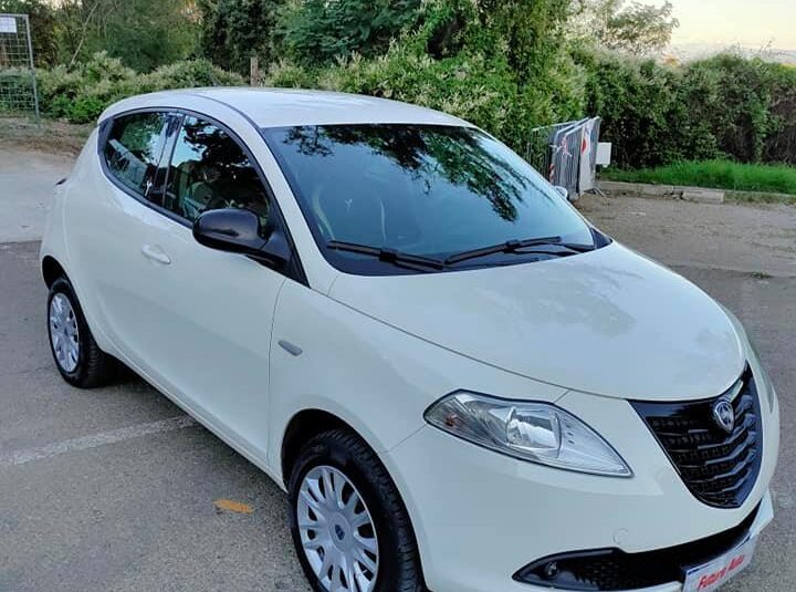 Lancia Ypsilon 900 cc Twin Air Metano