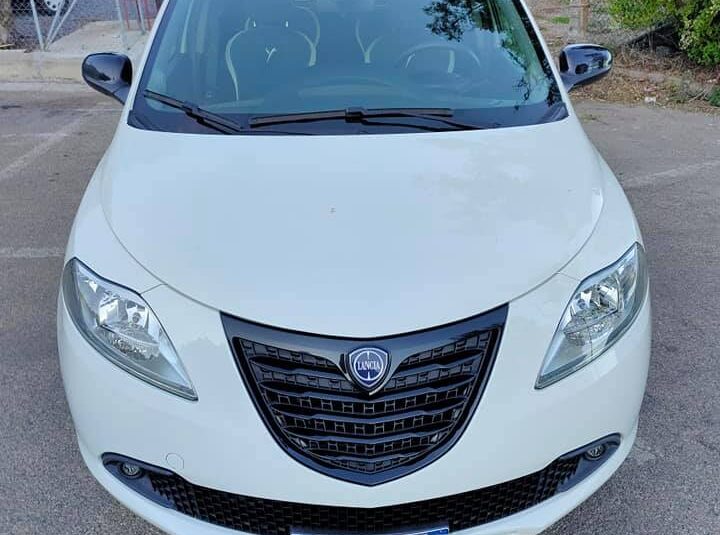 Lancia Ypsilon 900 cc Twin Air Metano