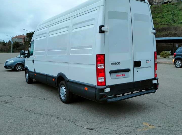 Iveco Daily 3.0 htp 35S18 L3H3