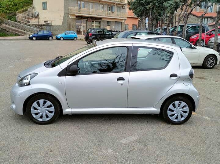 Toyota Aygo Connect