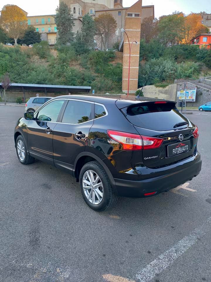 Nissan Qashqai Pure Drive 1.5 dci 110 CV