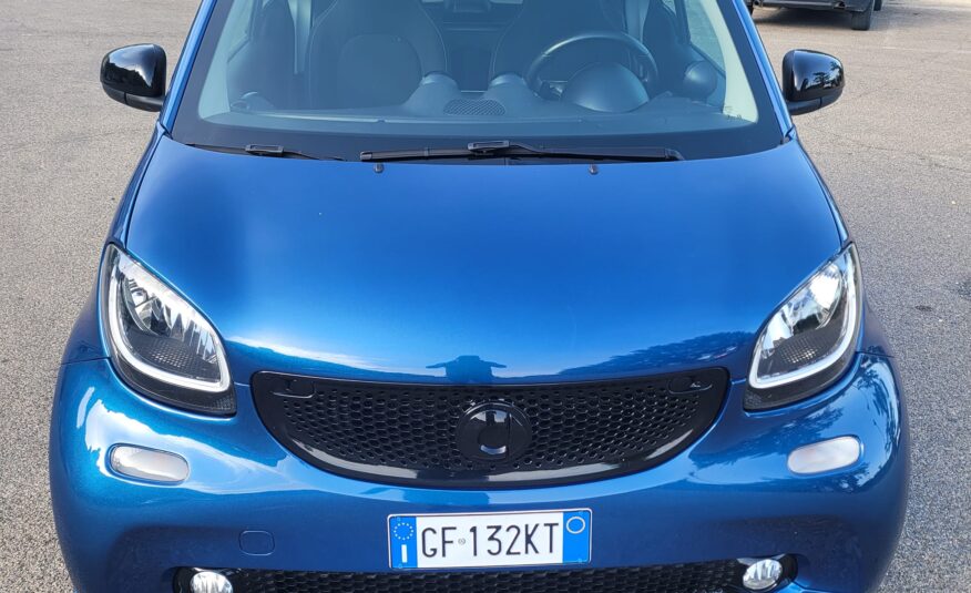 SMART FORTWO 0.9 TURBO BRABUS