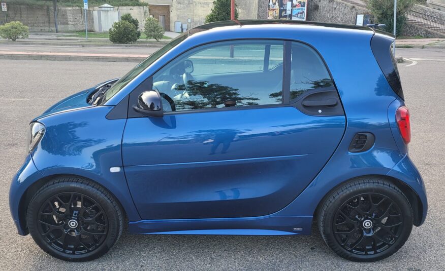 SMART FORTWO 0.9 TURBO BRABUS