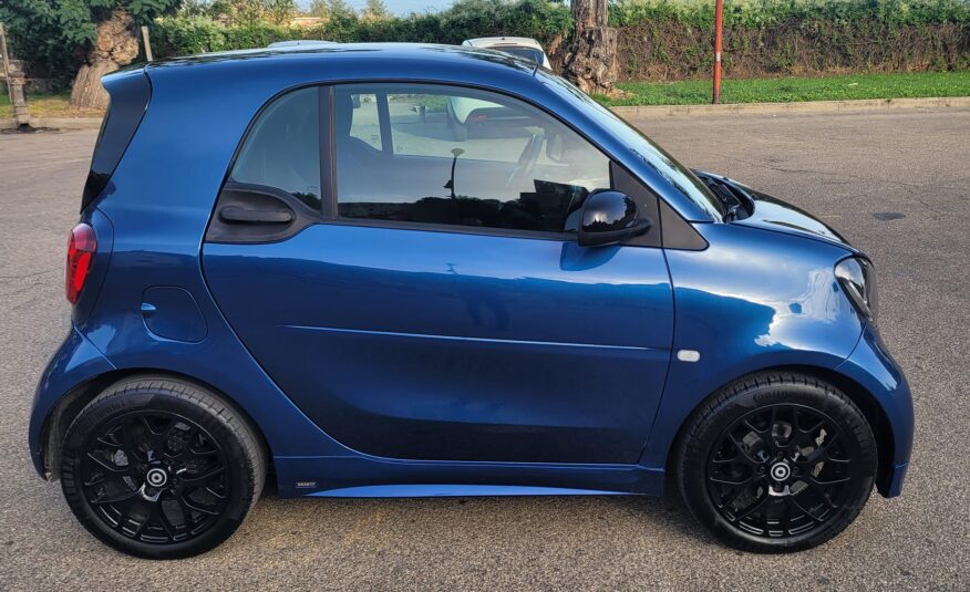 SMART FORTWO 0.9 TURBO BRABUS