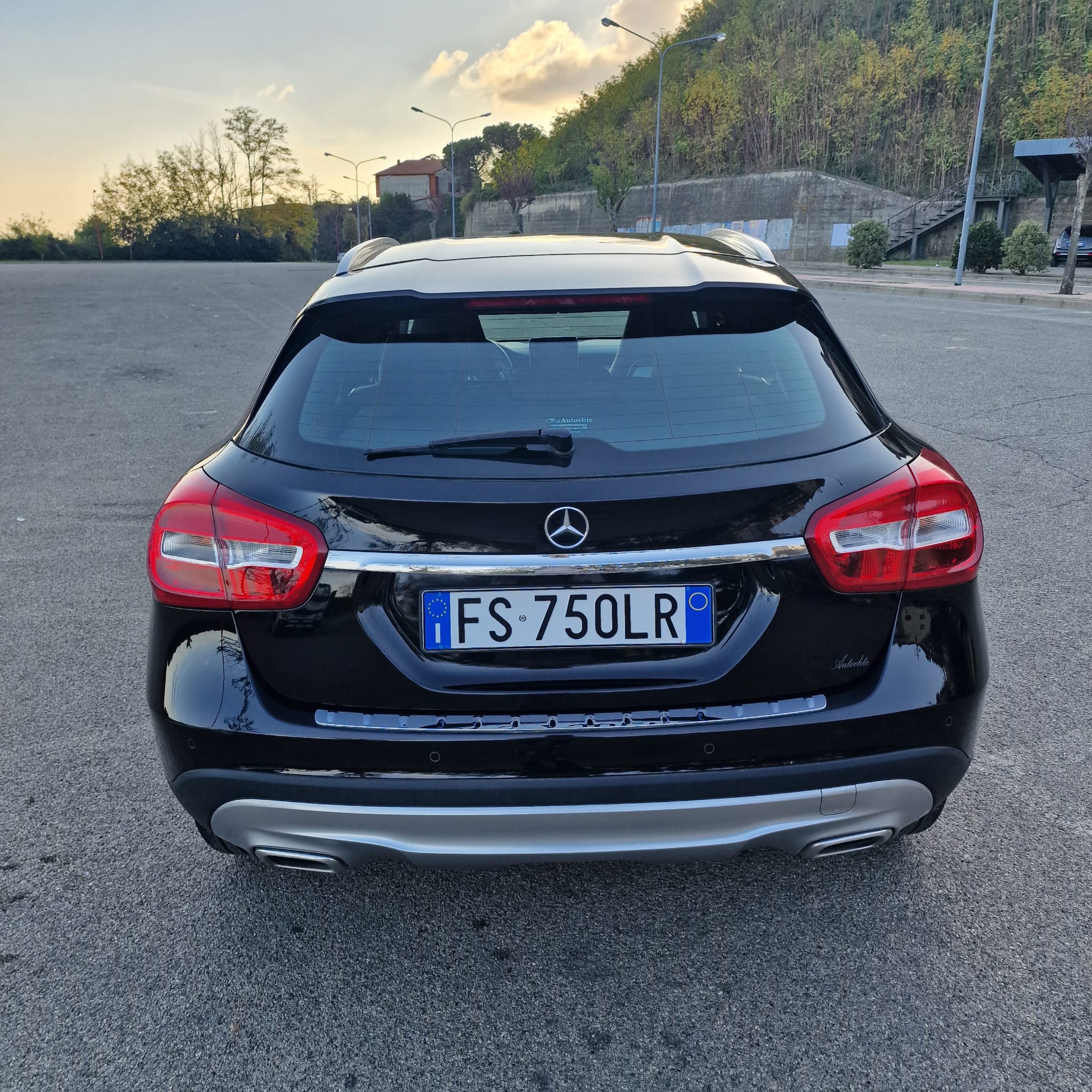MERCEDES GLA 180 CDI SPORT