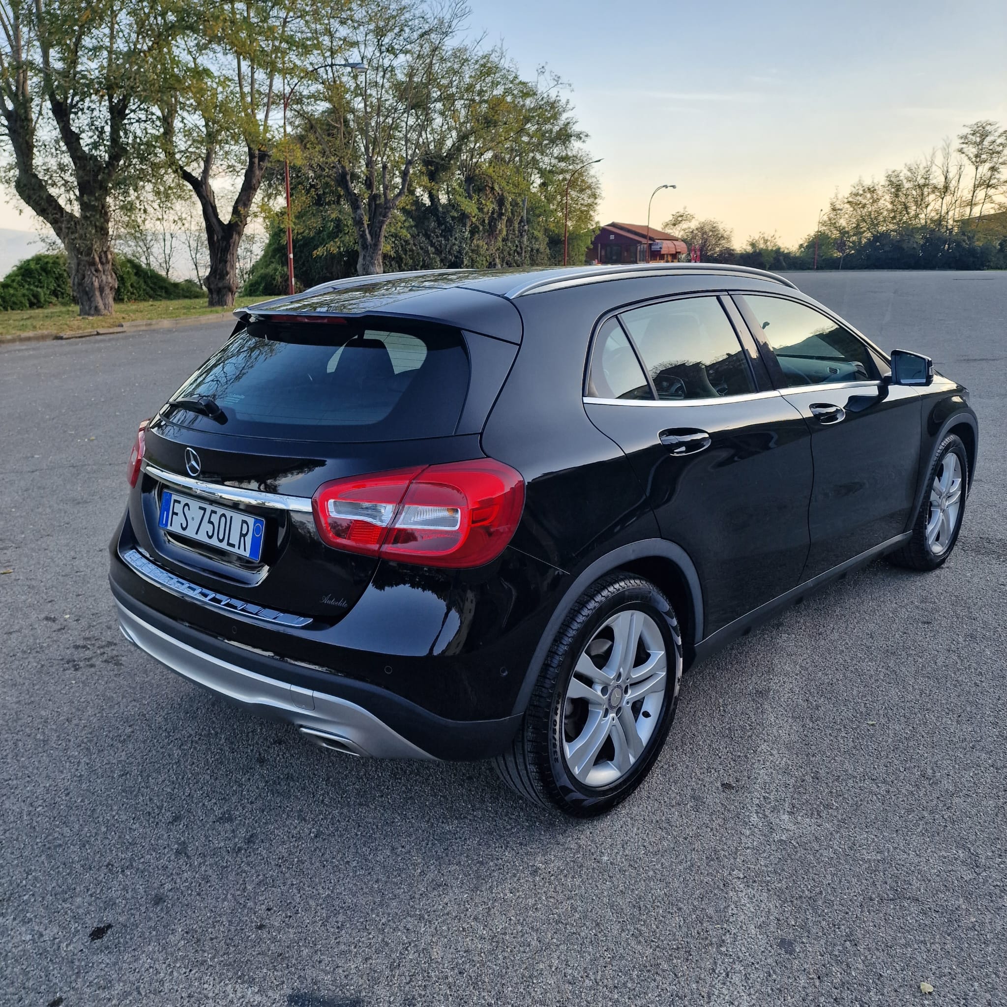 MERCEDES GLA 180 CDI SPORT