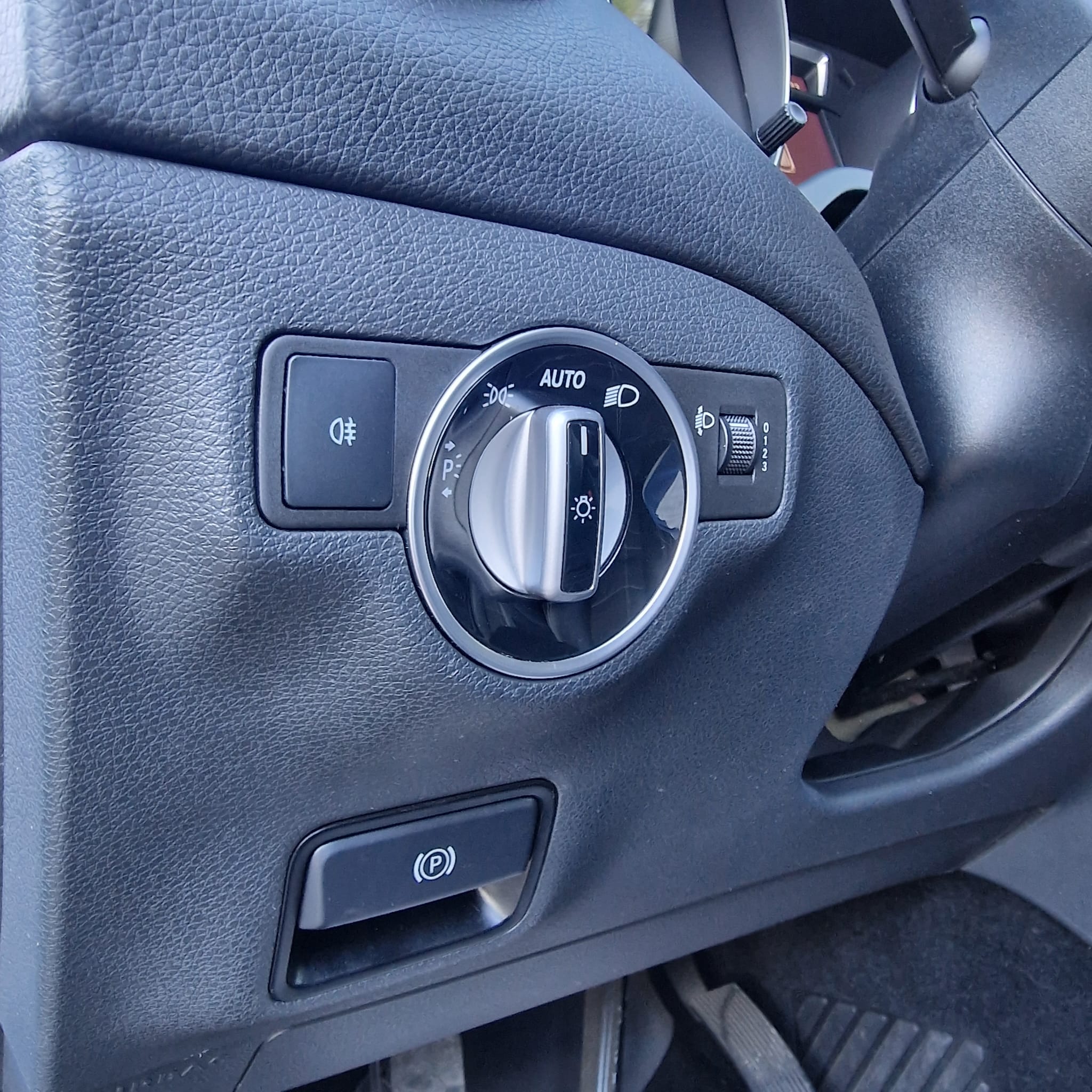 MERCEDES GLA 180 CDI SPORT