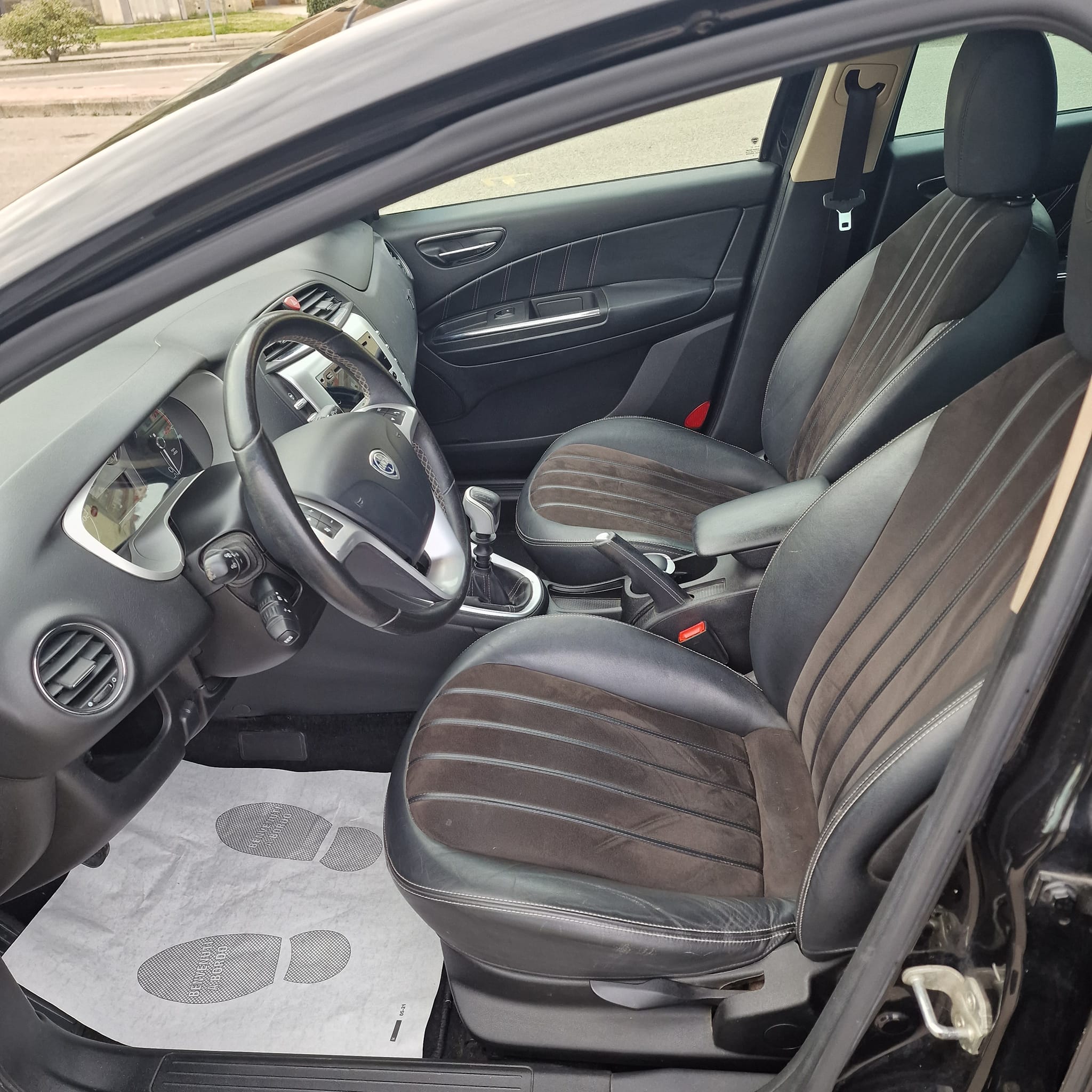 Lancia Delta 1.6 Mtj