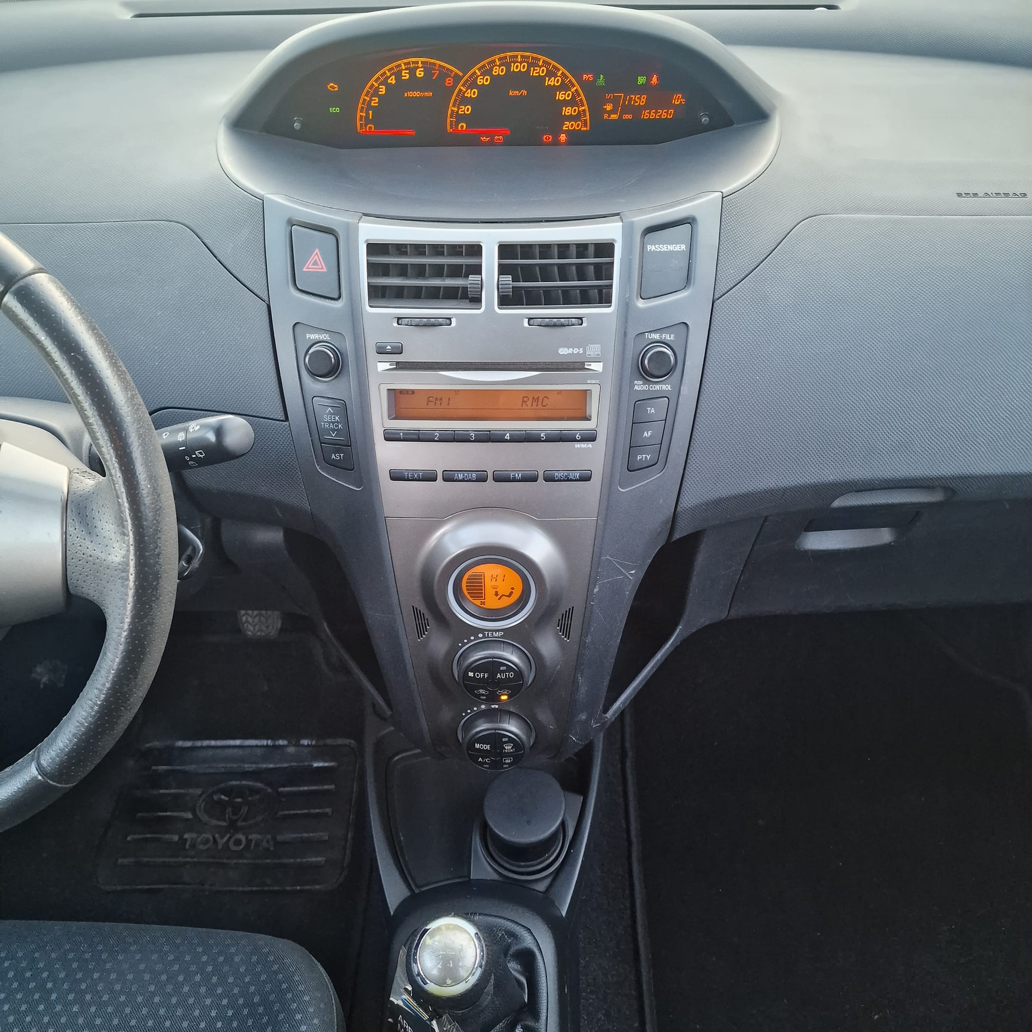 Toyota Yaris 1.3 Gpl