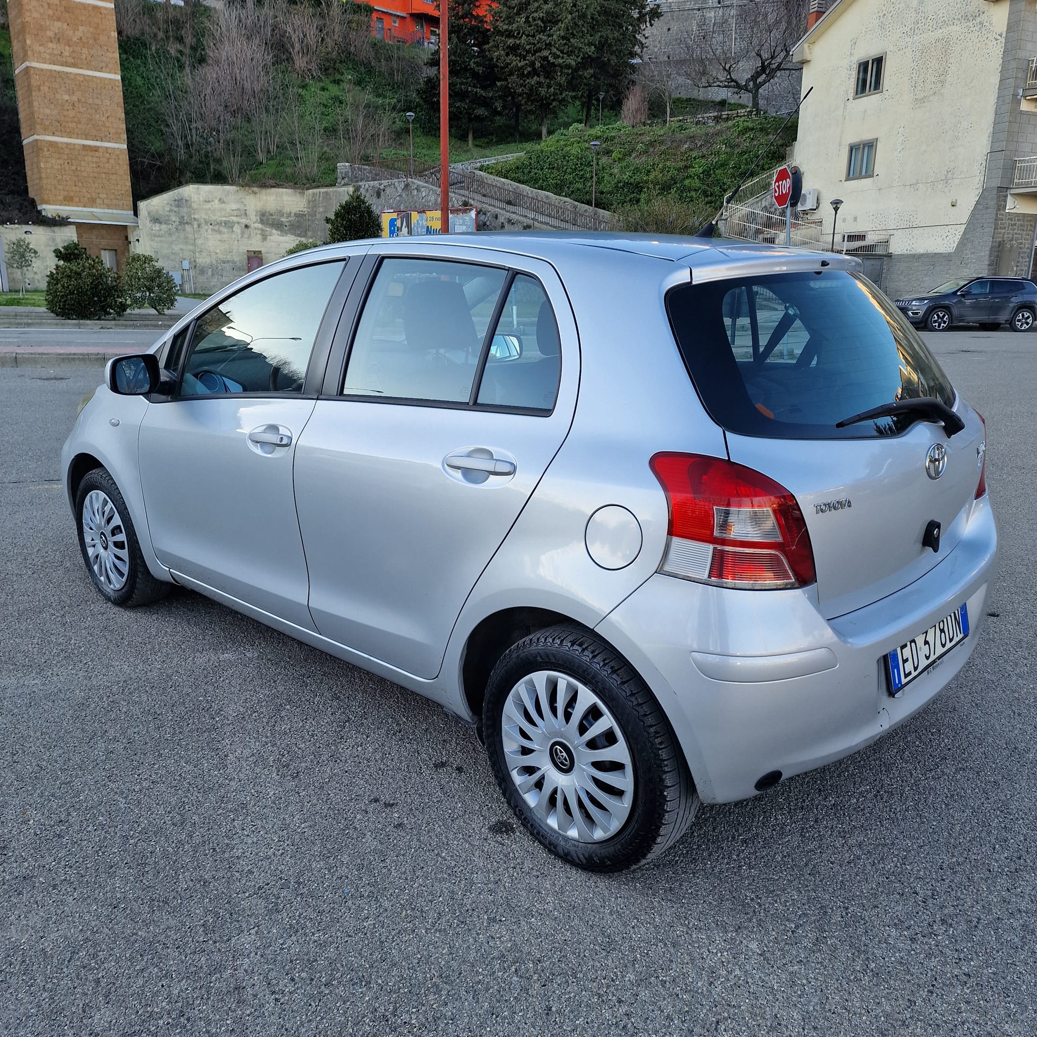 Toyota Yaris 1.3 Gpl