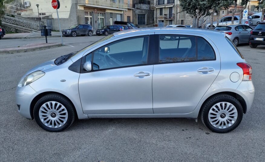 Toyota Yaris 1.3 Gpl