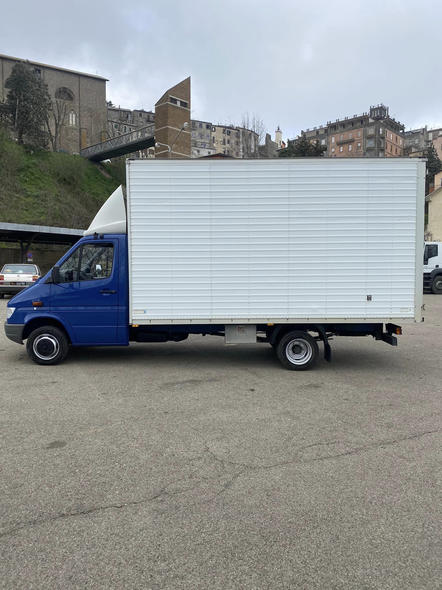 Mercedes-Benz Sprinter