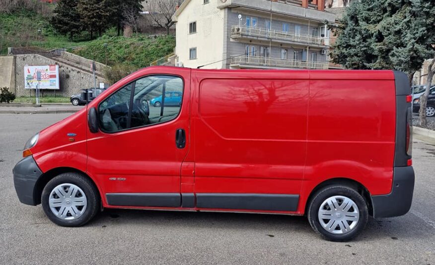 Renault Trafic 100 dci