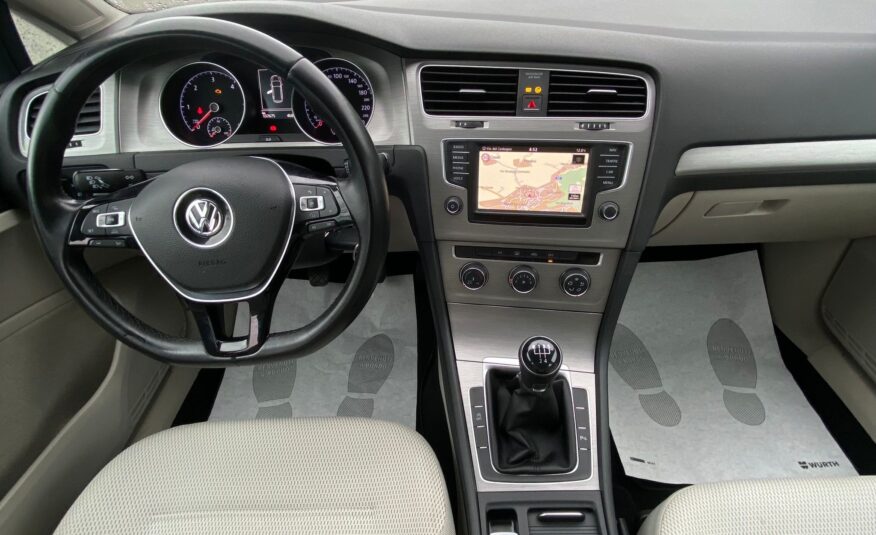 Volkswagen Golf VII Variant