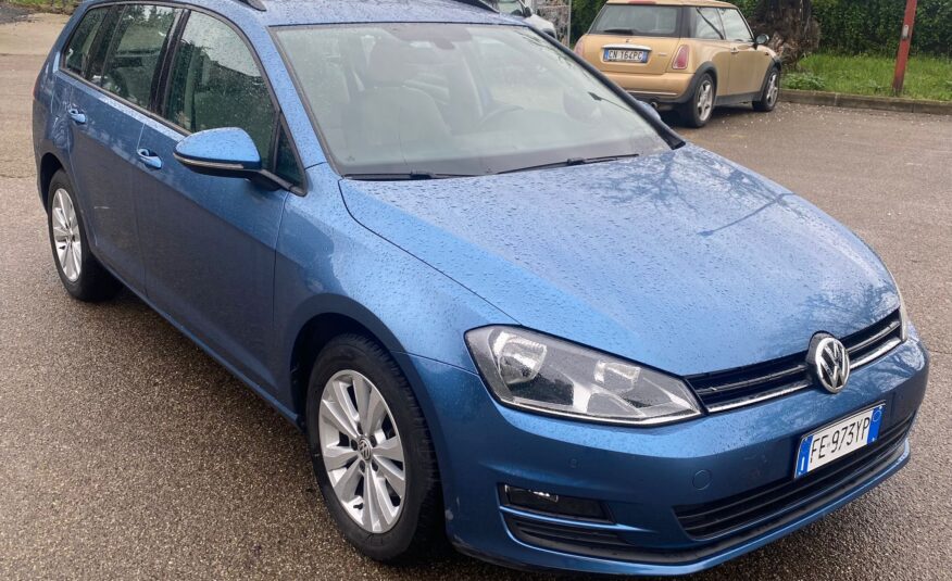 Volkswagen Golf VII Variant