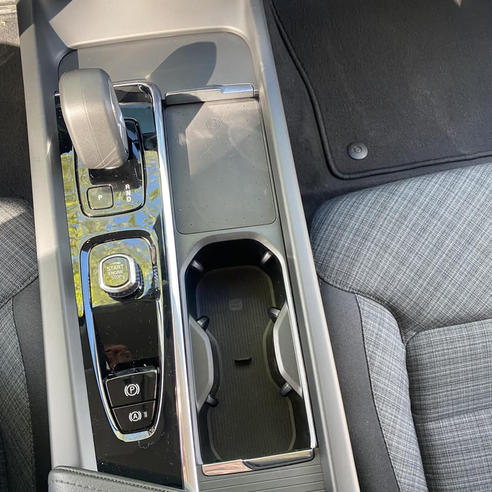 𝐕𝐎𝐋𝐕𝐎 𝐕𝟔𝟎 𝐌𝐈𝐋𝐃 𝐇𝐘𝐁𝐑𝐈𝐃 𝐁𝟒 (𝐝) 𝐀𝐔𝐓𝐎𝐌𝐀𝐓𝐈𝐂𝐎