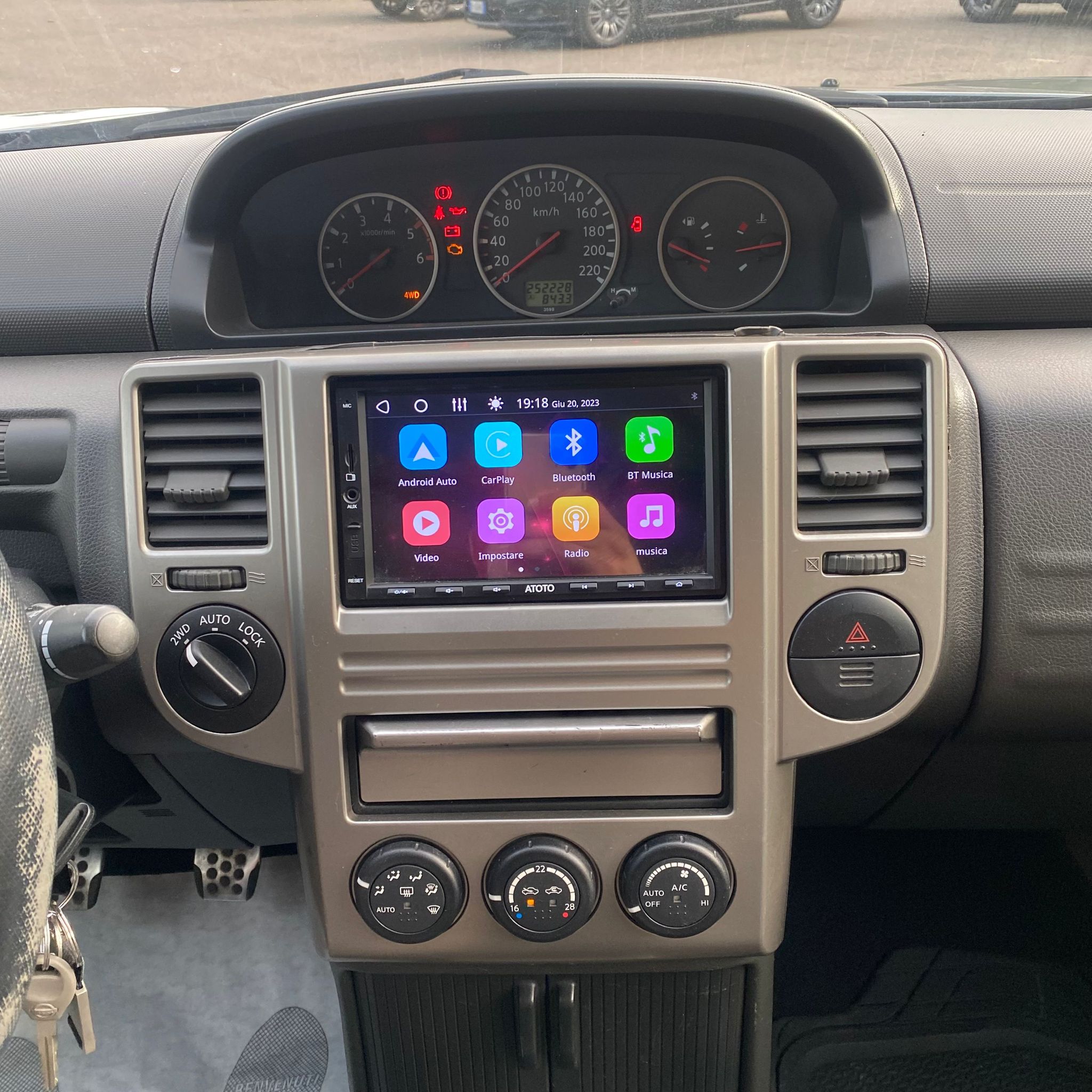 Nissan X-Trail 2.2 cdi Sport