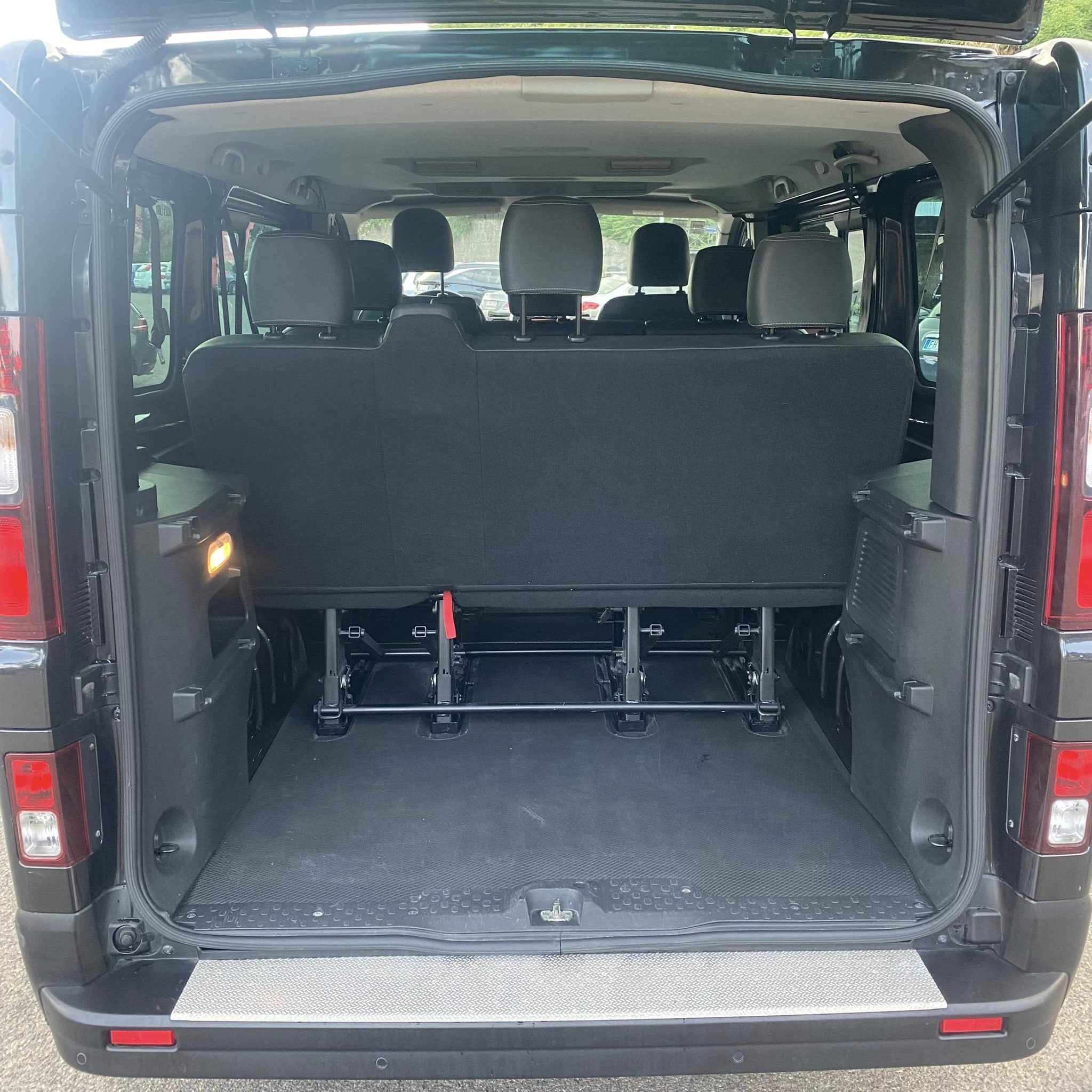 Renault Trafic 8 Posti 145dci