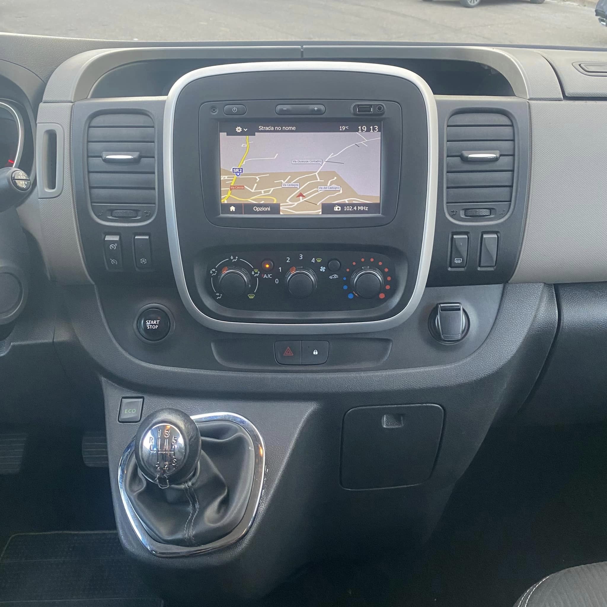 Renault Trafic 8 Posti 145dci