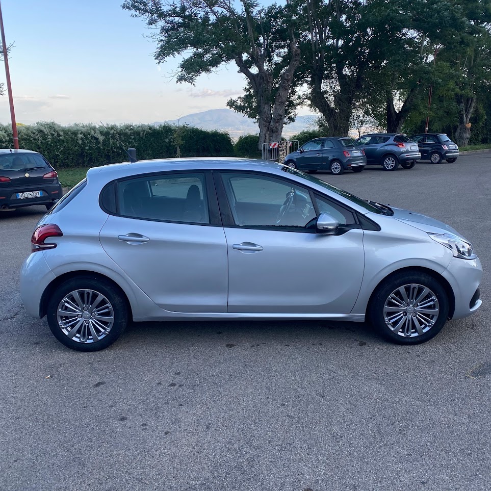 Peugeot 208 1.2 PureTech Gpl