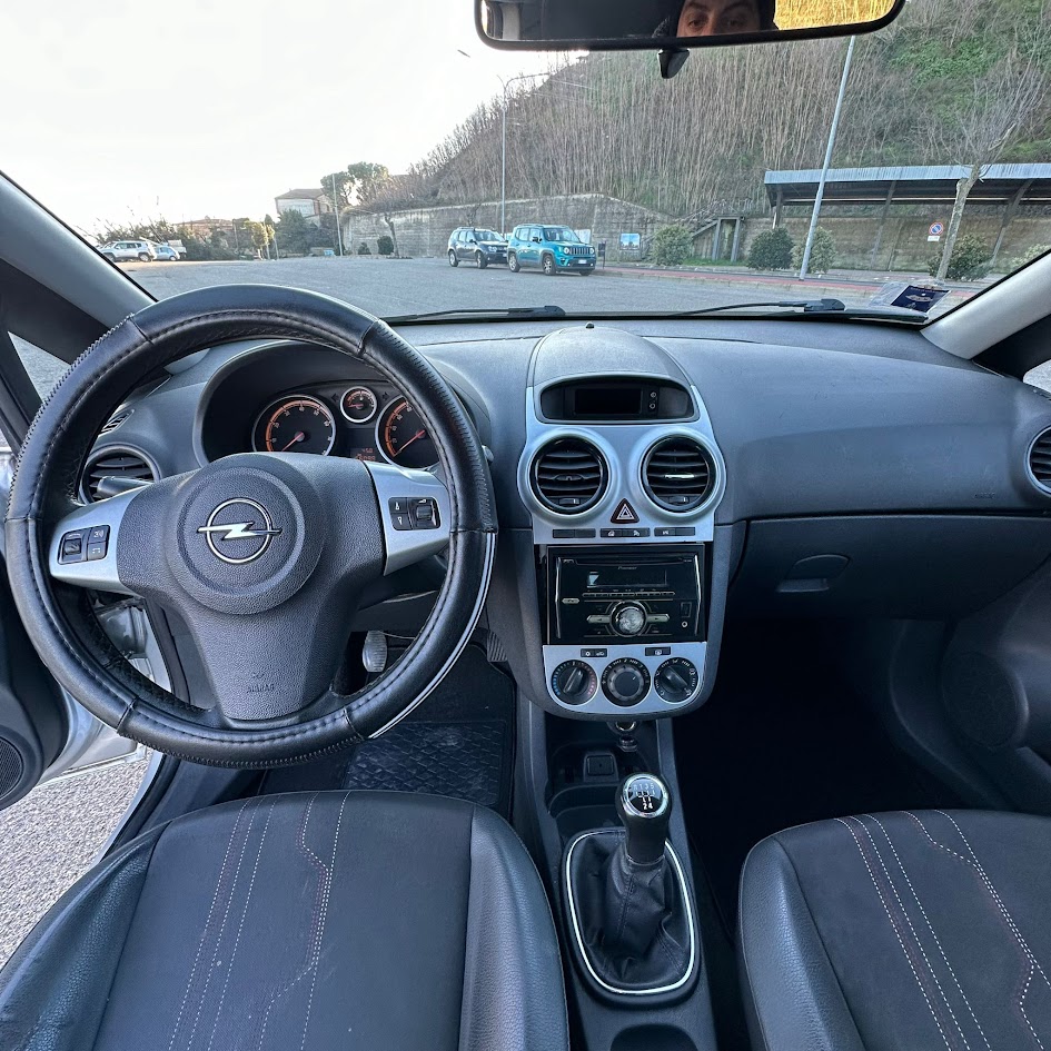 Opel Corsa 1.2 Gpl