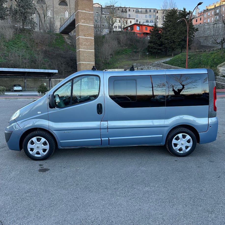 Renult Trafic 115 dci 8 Posti