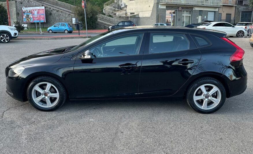Volvo V40 1.6d D2