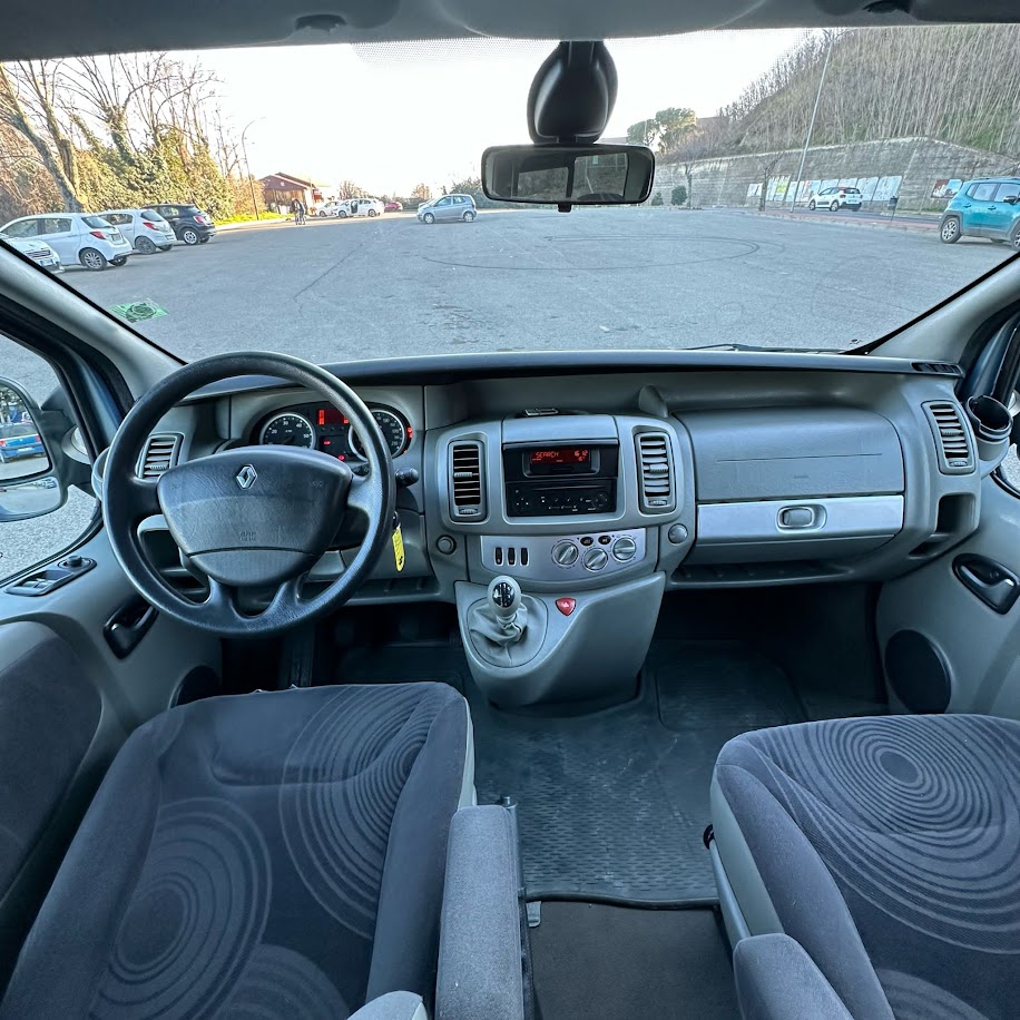 Renult Trafic 115 dci 8 Posti