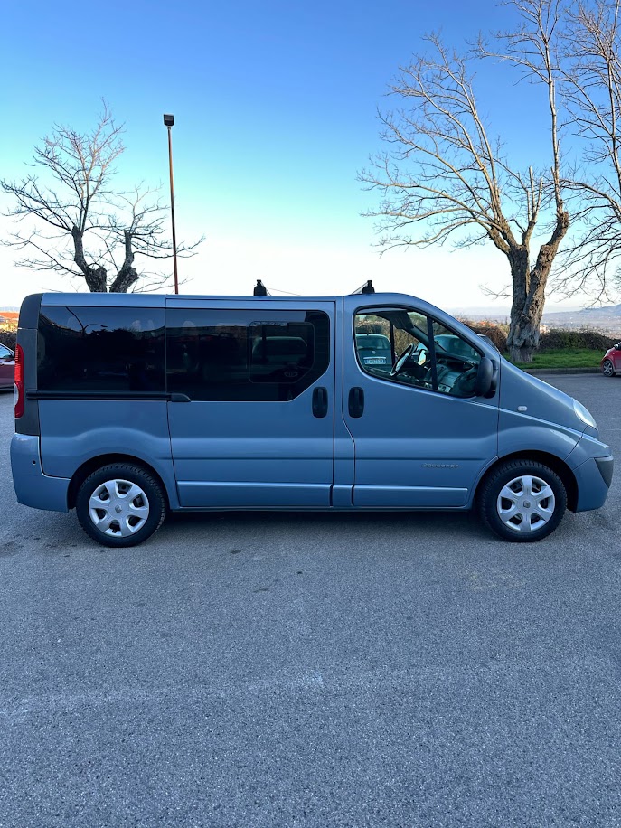 Renult Trafic 115 dci 8 Posti