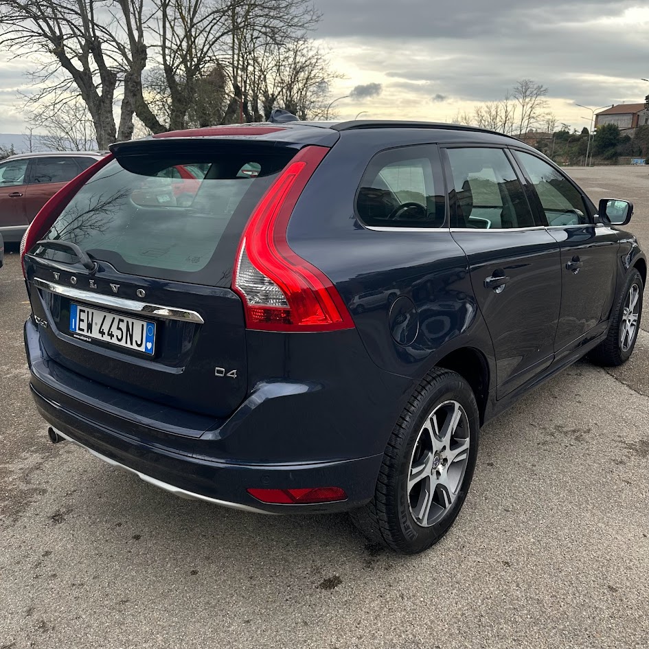 VOLVO XC 60 2.0 D D4
