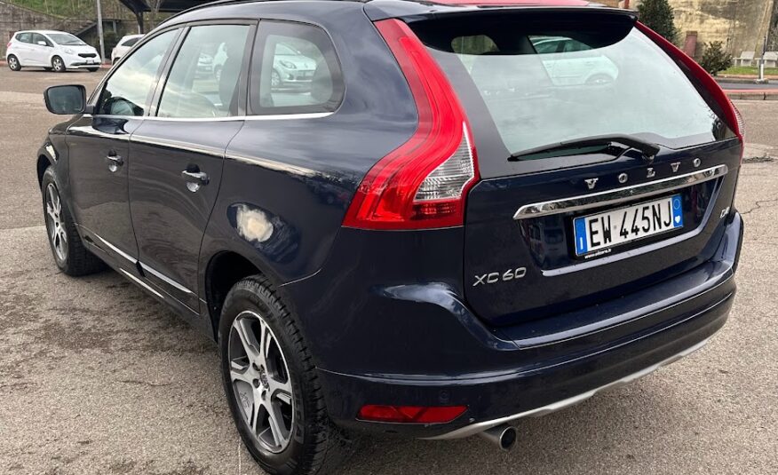 VOLVO XC 60 2.0 D D4