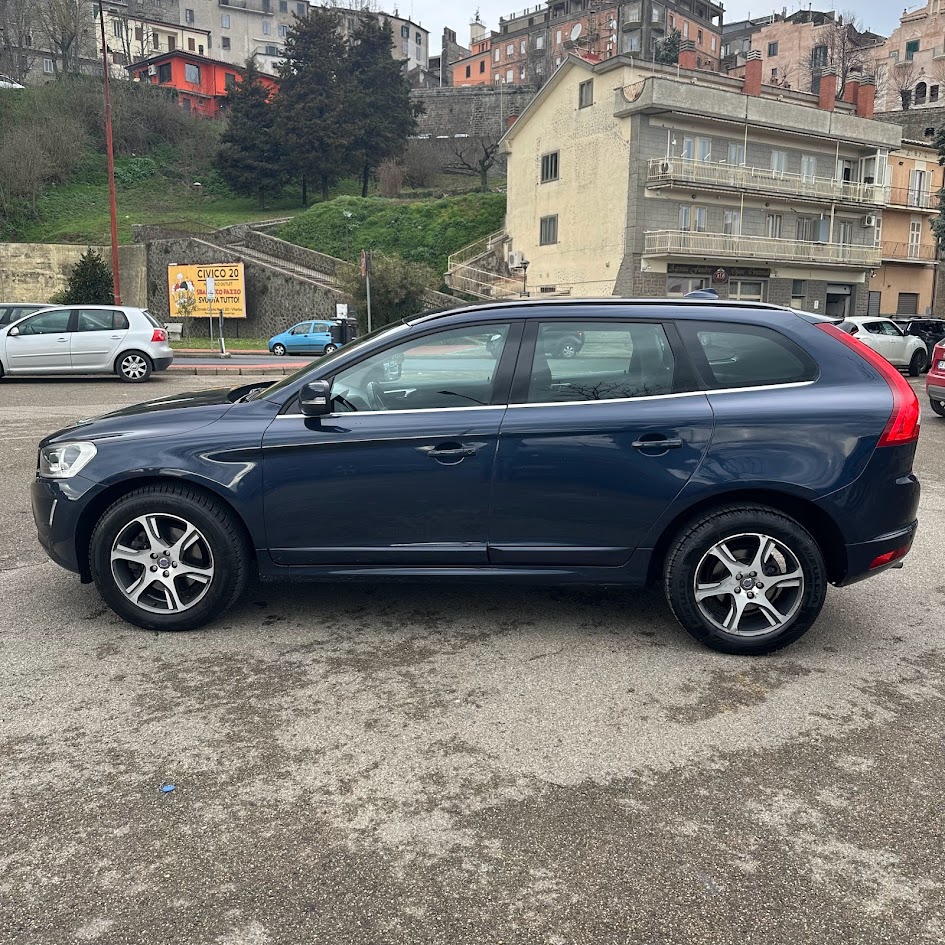 VOLVO XC 60 2.0 D D4