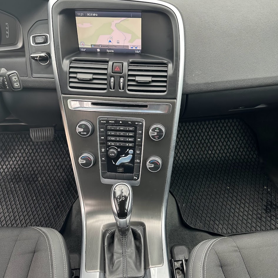 VOLVO XC 60 2.0 D D4