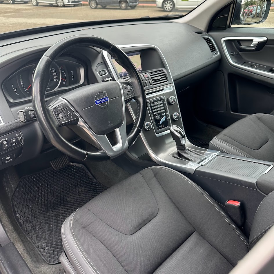 VOLVO XC 60 2.0 D D4