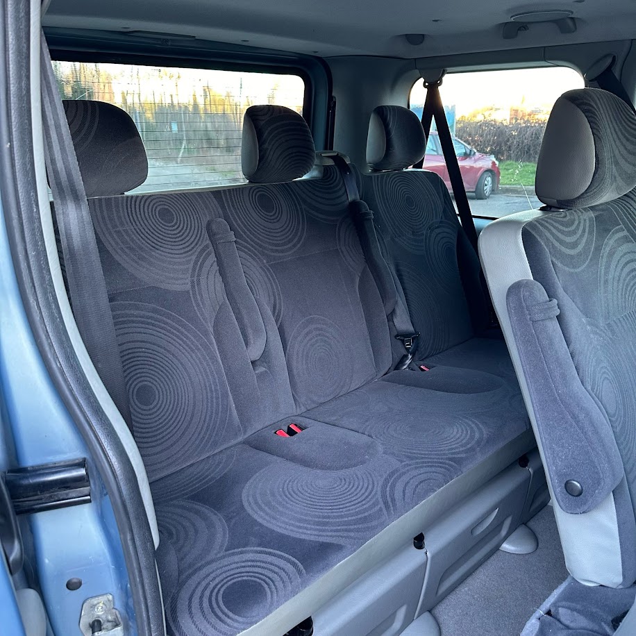 Renult Trafic 115 dci 8 Posti