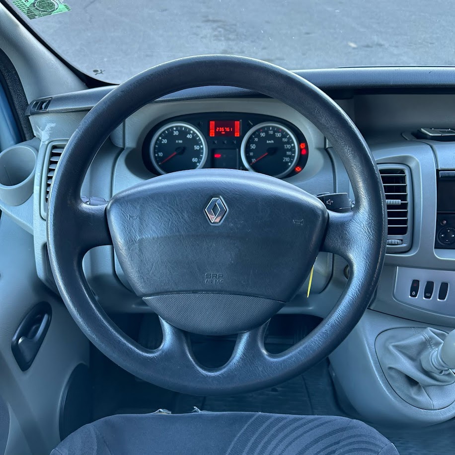 Renult Trafic 115 dci 8 Posti