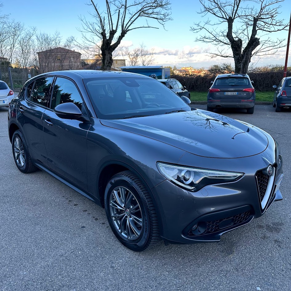 Alfa Romeo Stelvio 2.2 Turbodiesel 210 CV AT8 Q4 Business