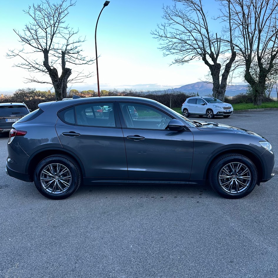 Alfa Romeo Stelvio 2.2 Turbodiesel 210 CV AT8 Q4 Business