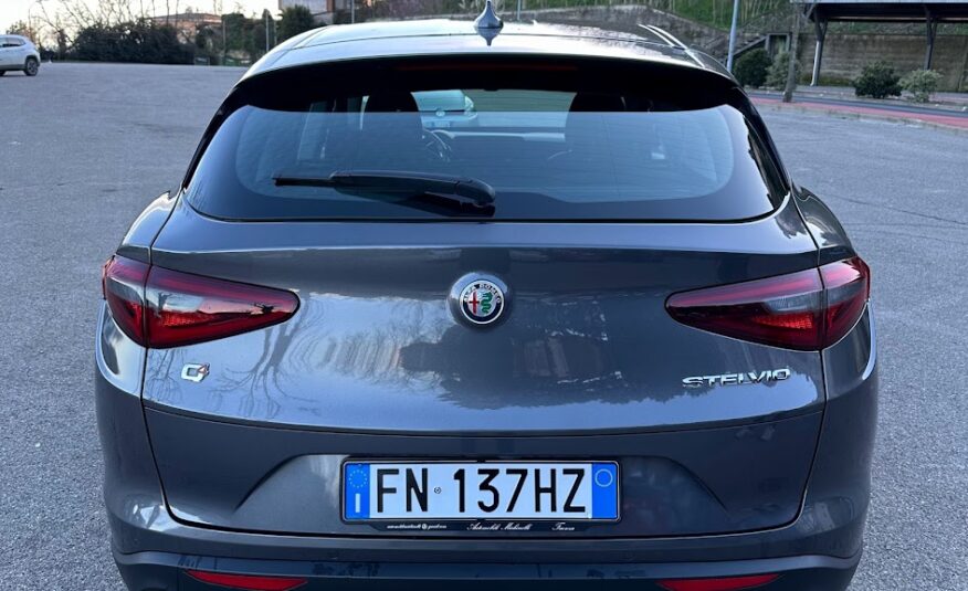 Alfa Romeo Stelvio 2.2 Turbodiesel 210 CV AT8 Q4 Business