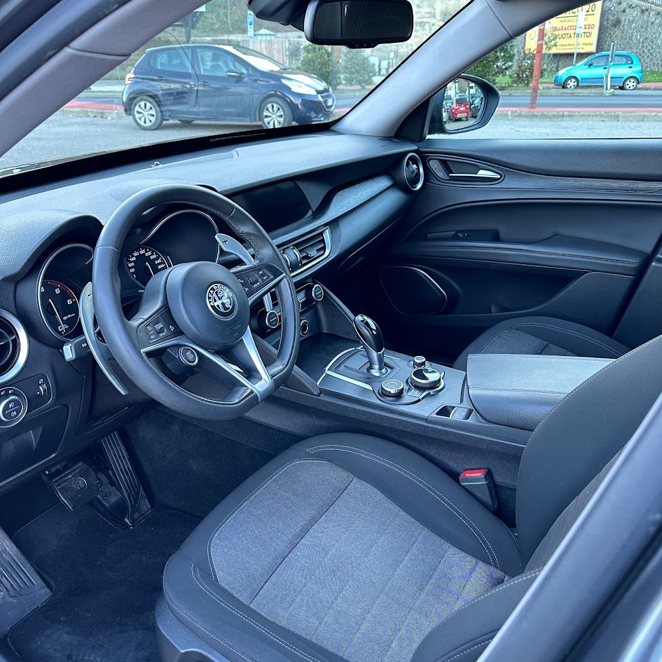 Alfa Romeo Stelvio 2.2 Turbodiesel 210 CV AT8 Q4 Business