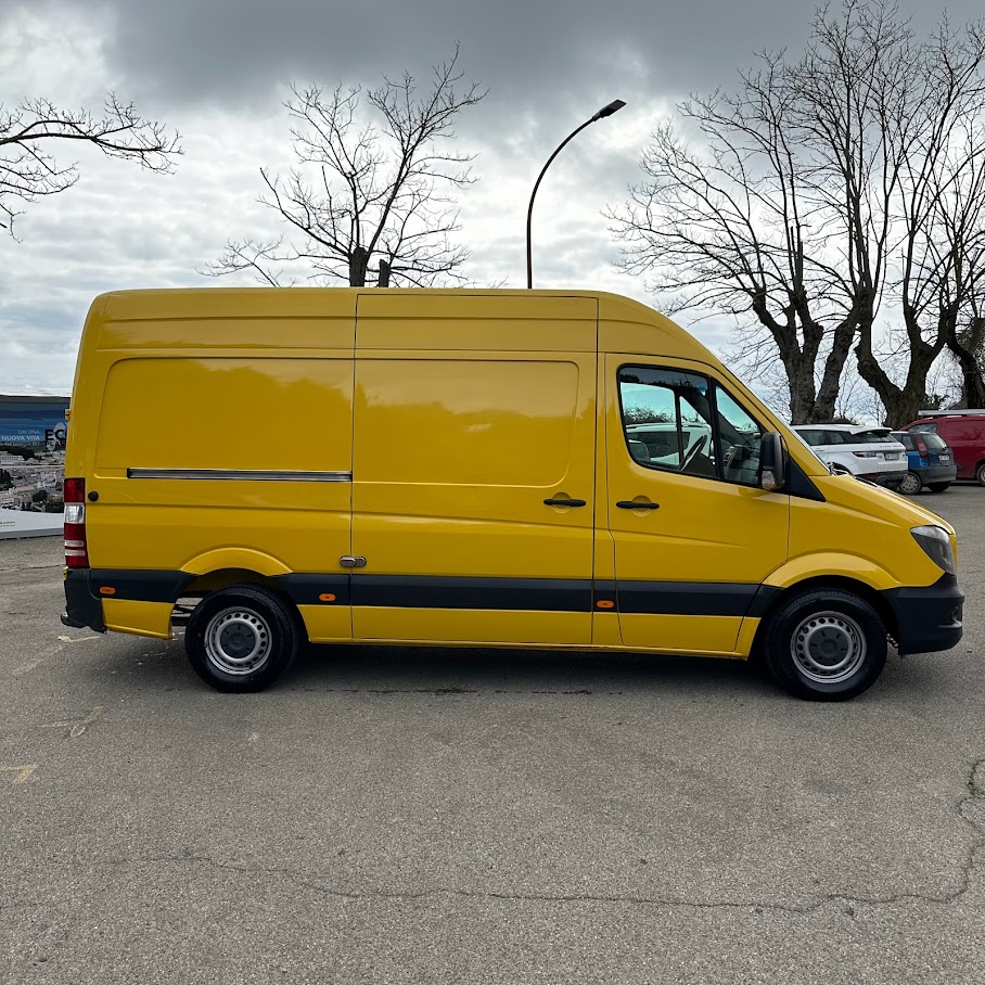 MERCEDES SPRINTER F37/33 311