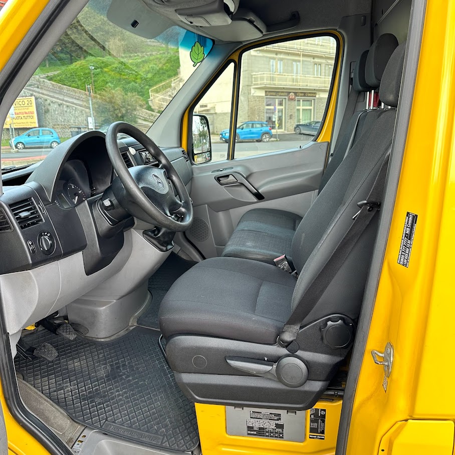 MERCEDES SPRINTER F37/33 311