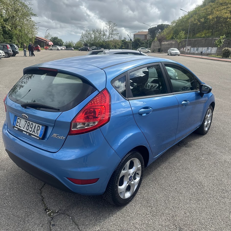 FORD FIESTA 1.2