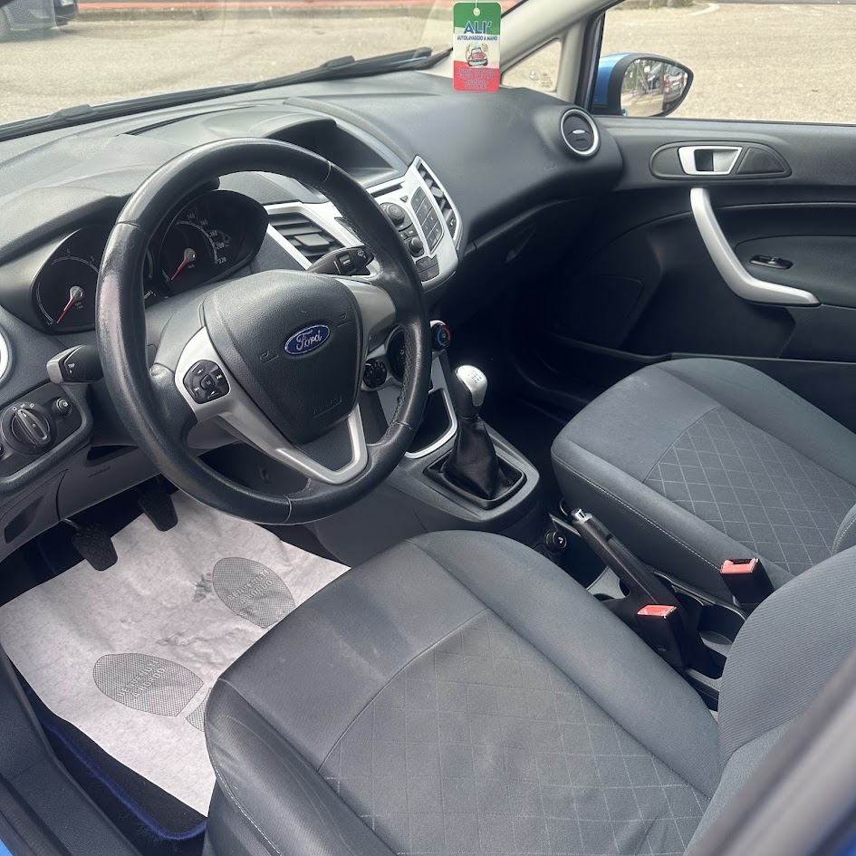 FORD FIESTA 1.2
