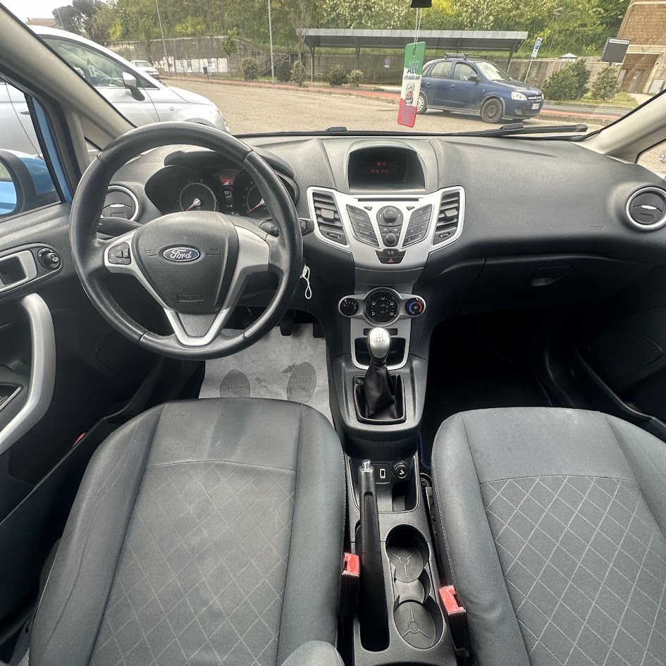 FORD FIESTA 1.2