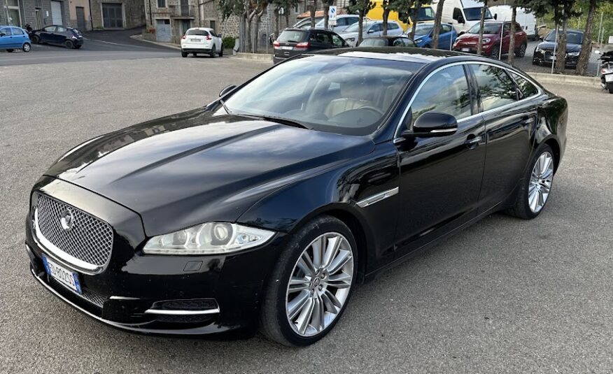 JAGUAR XJ 3.0 D V6 PREMIUM LUXURY