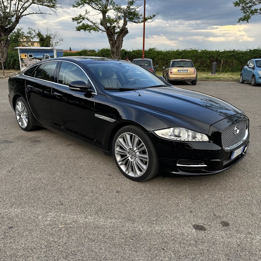 JAGUAR XJ 3.0 D V6 PREMIUM LUXURY