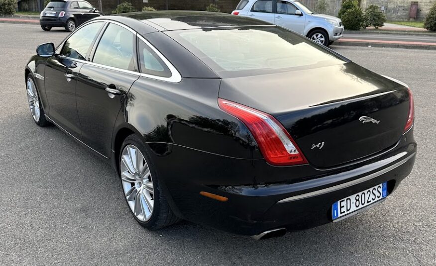 JAGUAR XJ 3.0 D V6 PREMIUM LUXURY